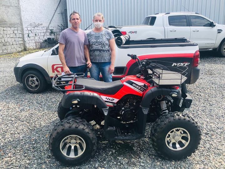 Obrigado @Robert e Família pela confiança em nossa Trabalho. Agora com seu novo Quadri @mxf_motors 200cc